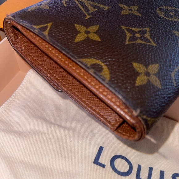 🌟Authentic⭐️ Louis Vuitton Tresor Trifold wallet - Picture 8 of 10